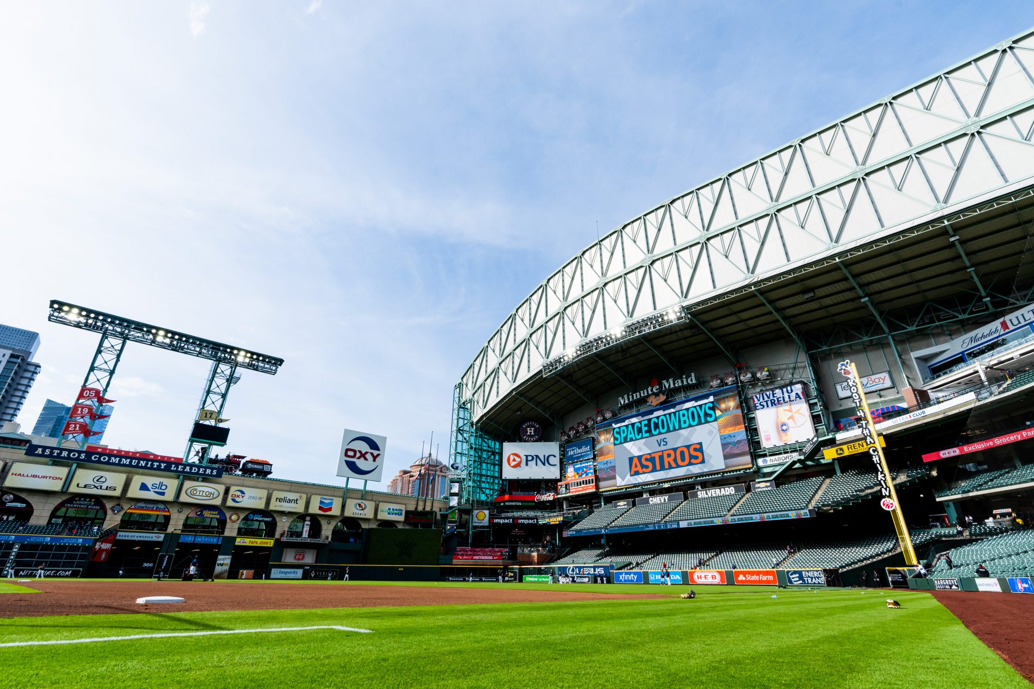 Samsung’s Upgraded Primary LED Scoreboard “Catches” World Champion Astros in Action Opening Day