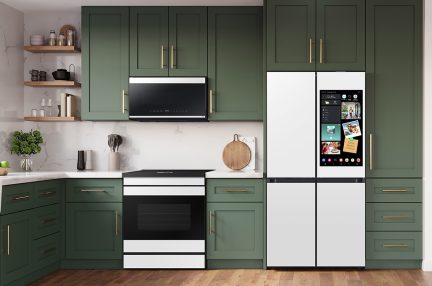 samsung-ai-family-hub-kitchen-2
