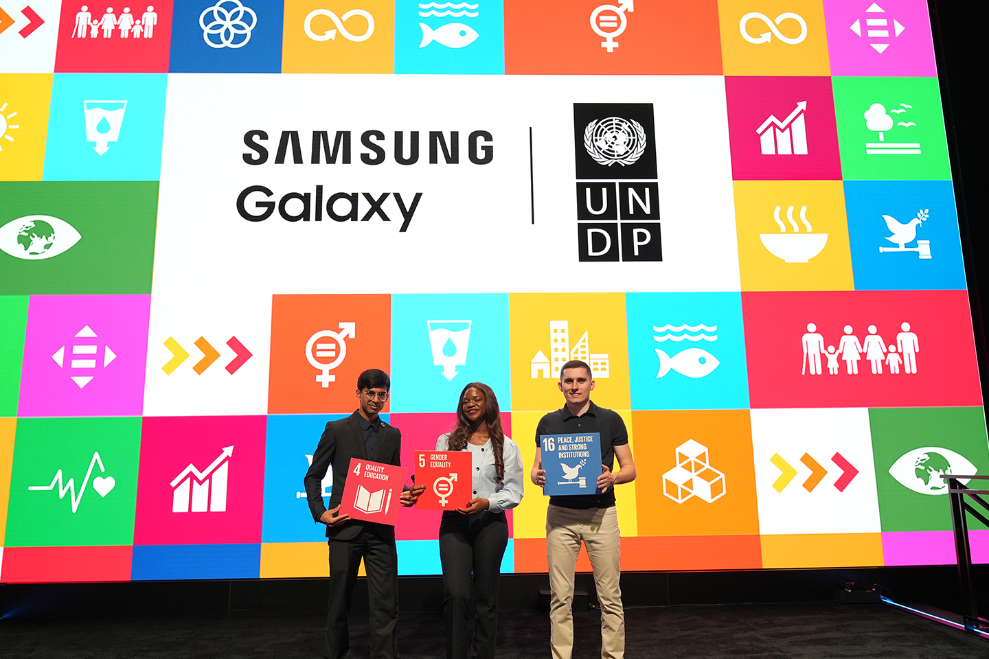 Image for Generation17 Young Leaders Explore Openness and Collaboration to Drive the Global Goals at Summit of the Future