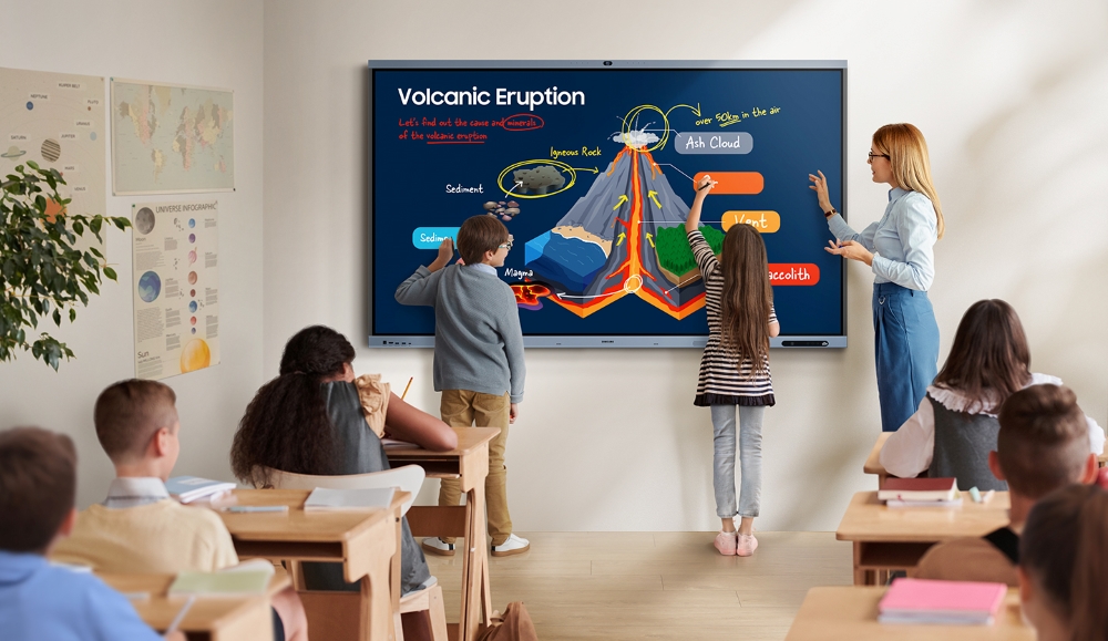 Image for Samsung Brings New AI Power to Its Interactive Display at Bett 2025