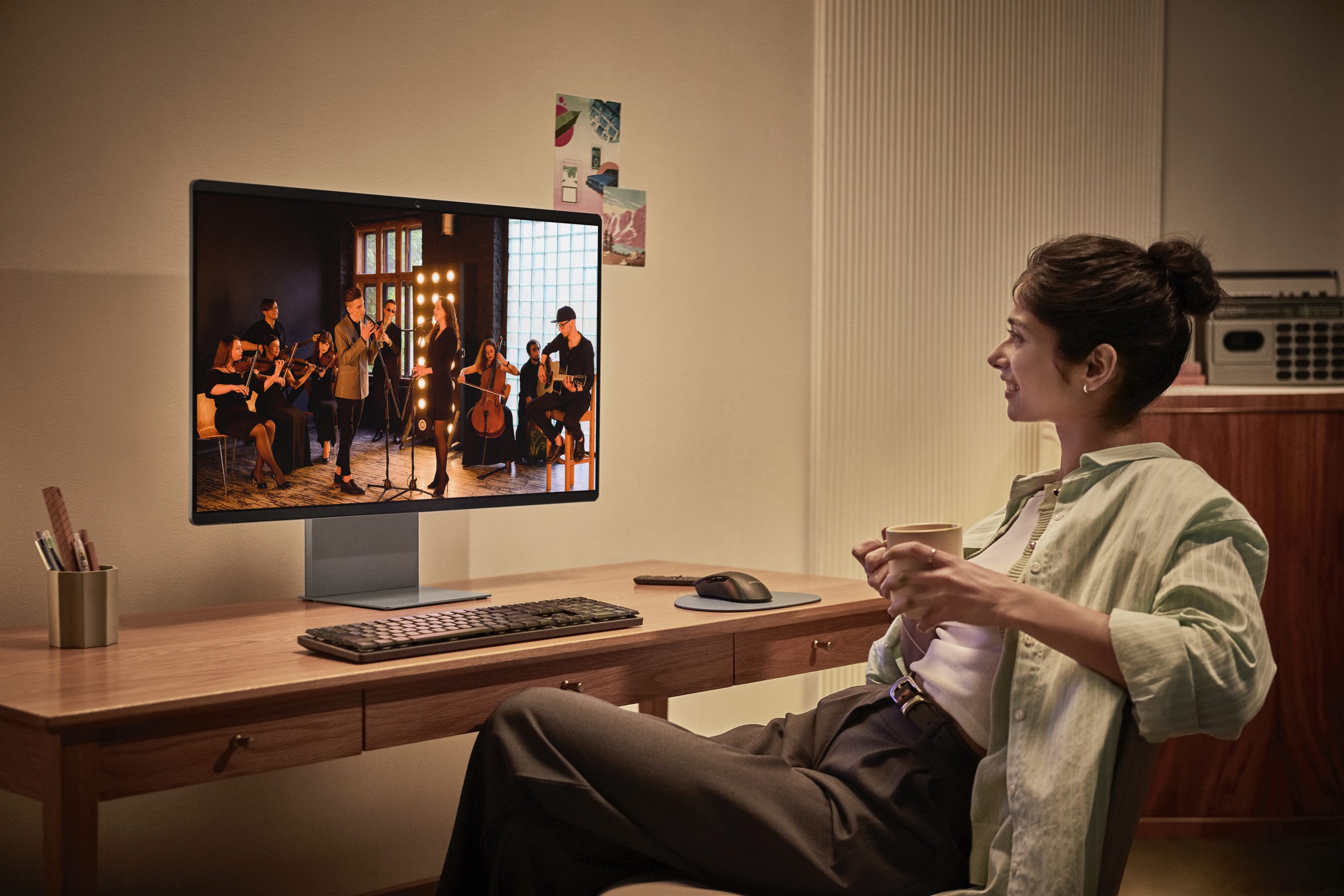 Read more: Samsung Releases Smart Monitor M9 With AI-Powered QD-OLED Display