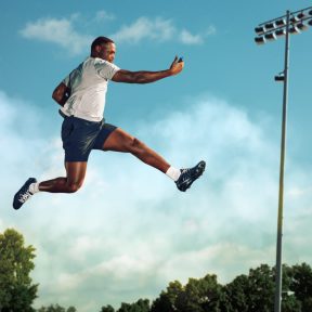 Image for Samsung Signs College Football Stars Jeremiyah Love and Cade Klubnik to Team Galaxy