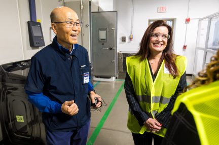 251003_samsungmfgday_013-scaled