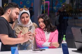 Read more from Smartphone