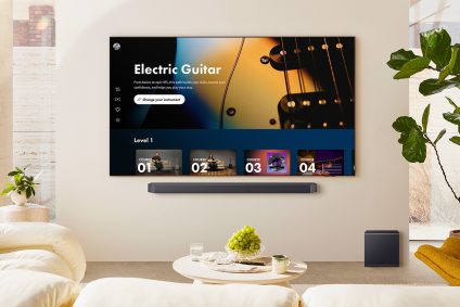 qn90f_front_wall_beautyshot_24089-r2_v3_guitar-2